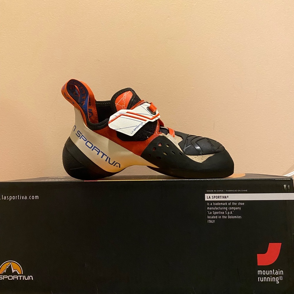 La Sportiva Women’ Solution Rock Climbing Shoe